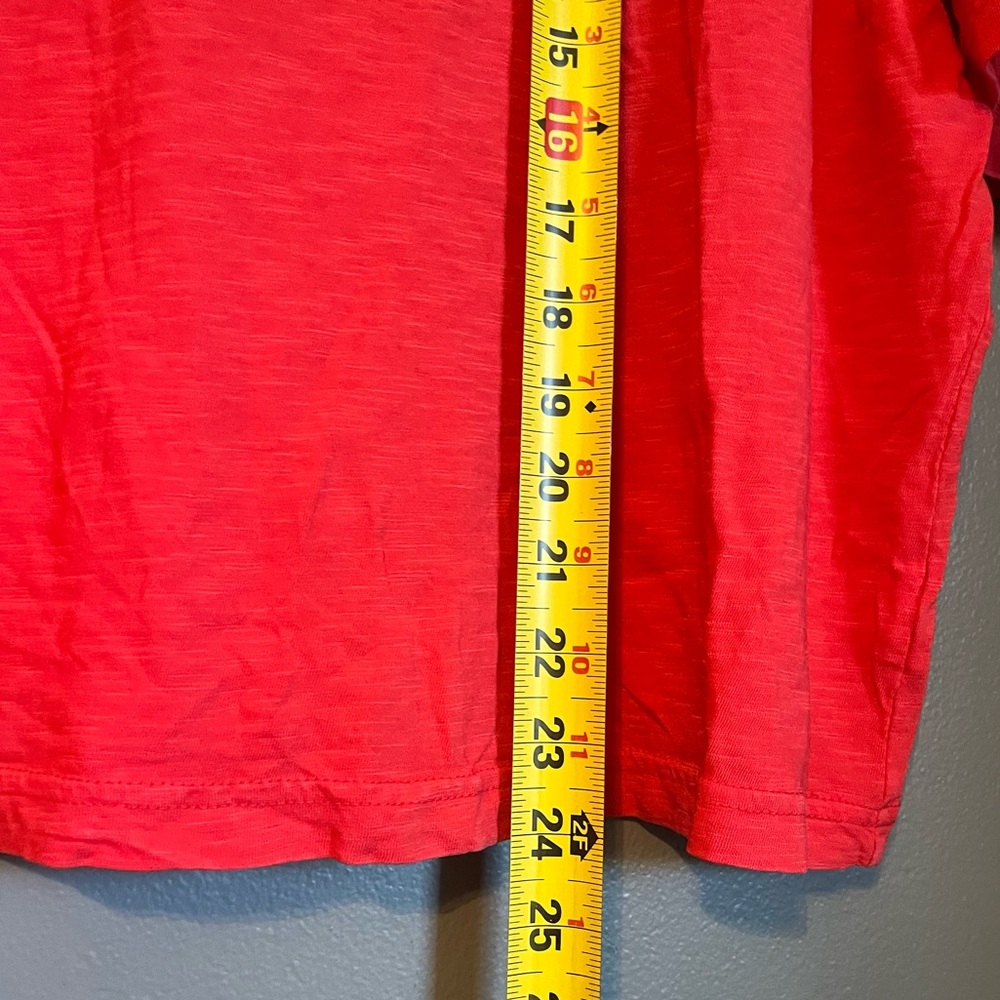 Lot of 2 NWT Universal Thread A New Day Red Gold T-shirt Women’s Tops Ret $30! - Picture 7 of 15